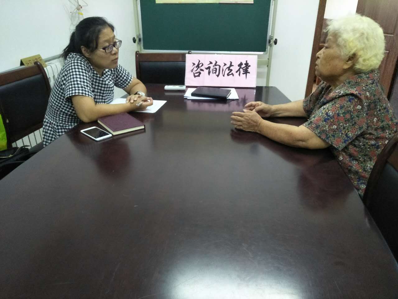 9月5日，“普法班车”进西罗园街道马家堡东里社区